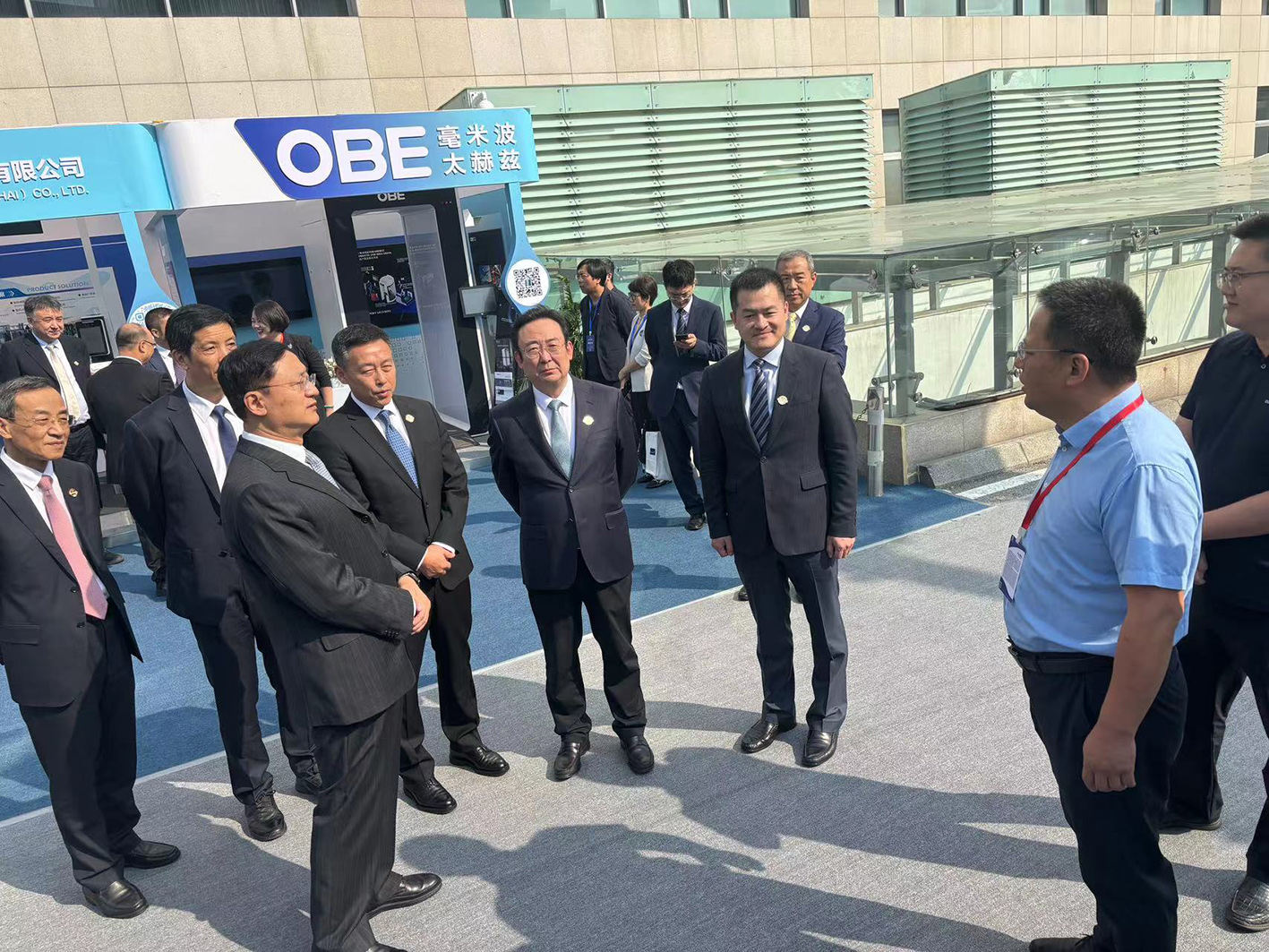 北京市常務副市長，民航局副局長胡振江，首都機場集團董事長王長益，首都機場集團總經(jīng)理劉春晨,國航副總裁閆飛,首都機場集團副總閻欣4.jpg